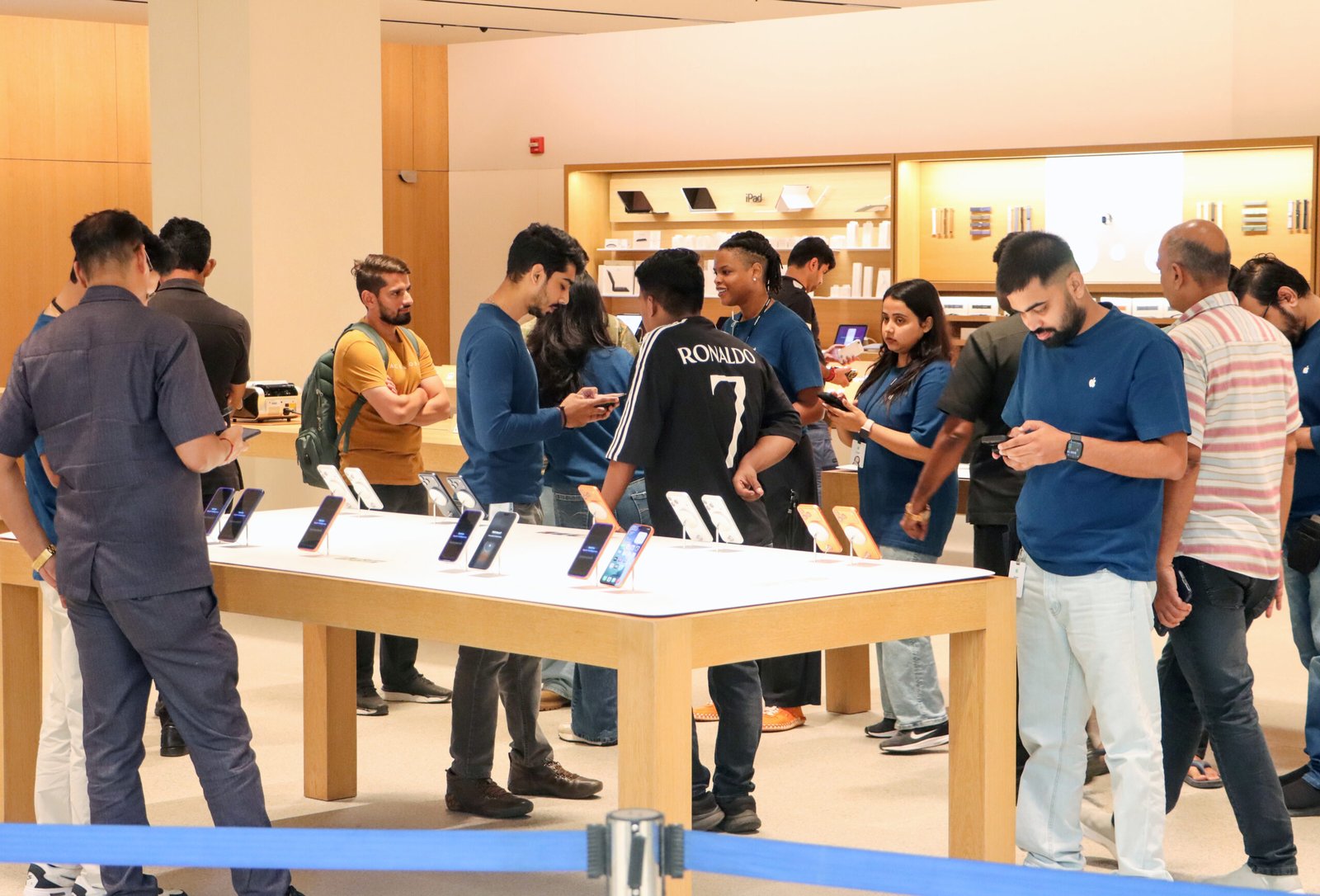 Apple to clock record sales in India during festive season with 28 pc growth: Analysts 1 Apple to clock record sales in India during festive season with 28 pc growth: Analysts