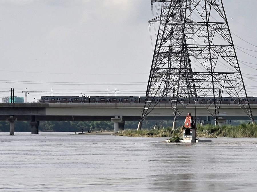 Delhi: Man, minor nephew drown in Yamuna river near Wazirabad