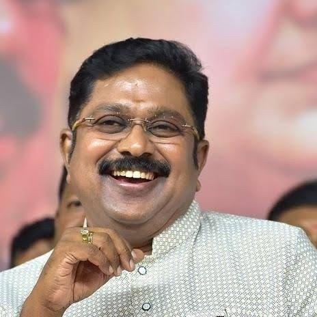 Dhinakaran mocks Palaniswami for 'covering face' after meeting Amit Shah in Delhi