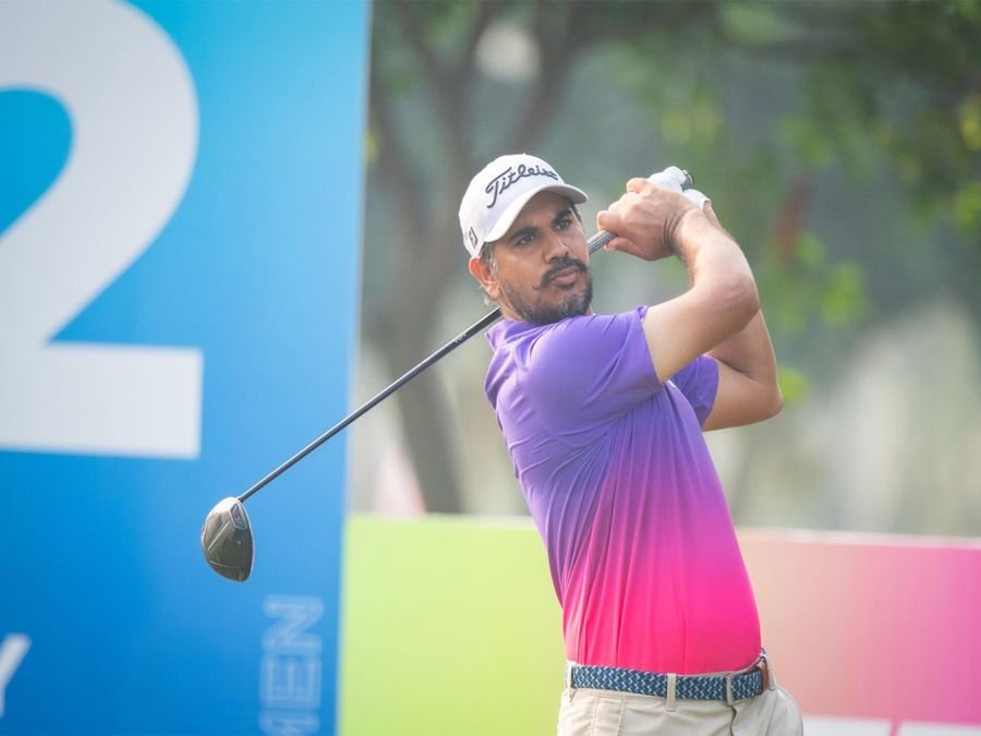 Gaganjeet Bhullar's brilliant charge gives him IGPL Delhi NCR title