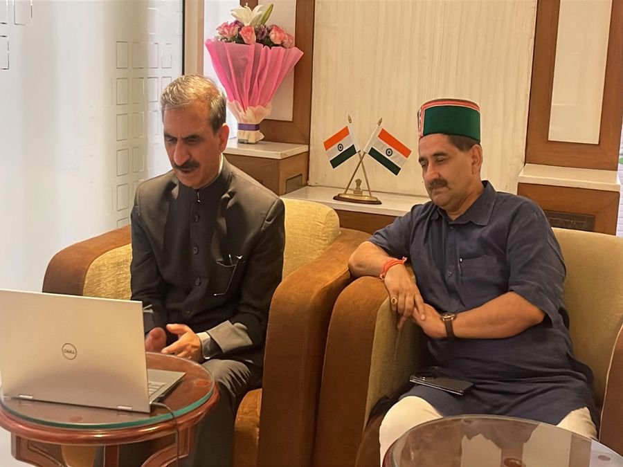 Himachal CM inaugurates Robotic Surgery at RPGMC Tanda, announces increase in B.Sc. Nursing seats to 60