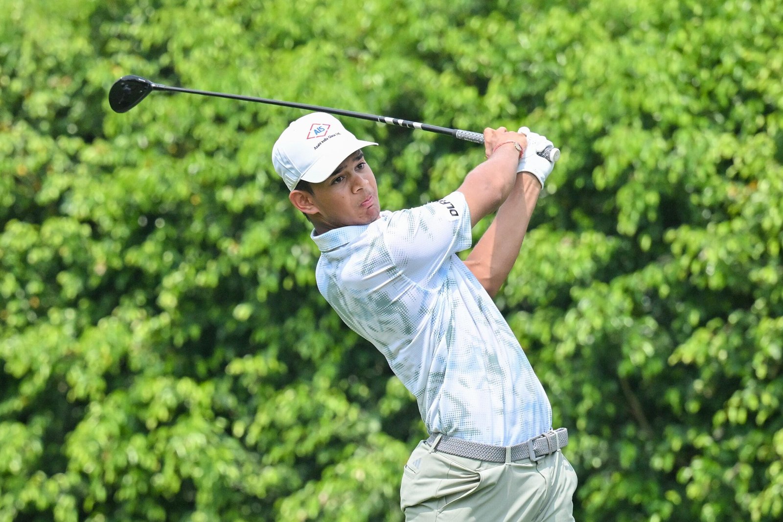 IGPL Delhi NCR: Kartik, 16, takes three-shot lead as he chases first pro win