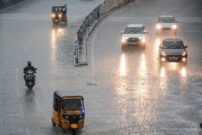IMD predicts heavy rain across several districts in TN this week