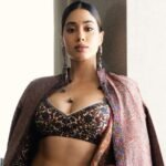 Janhvi Kapoor walks the red carpet in an ensemble designed by her cousin, Rhea Kapoor