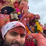 Janhvi Kapoor’s beau Shikhar Pahariya bids adieu to Lalbaugcha Raja