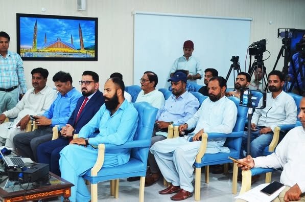 Journalists, rights activists voice concern over rising restrictions on press freedom in Pakistan