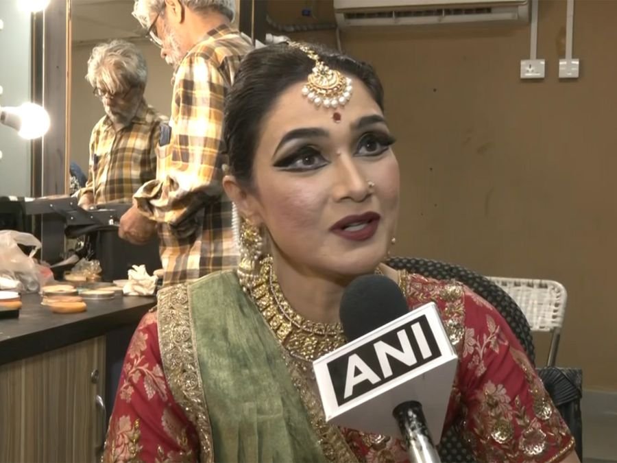 Kathak dancer Yasmin Singh mesmerizes with her performance in Raag Megh at 'Badal Raga Samaroh'