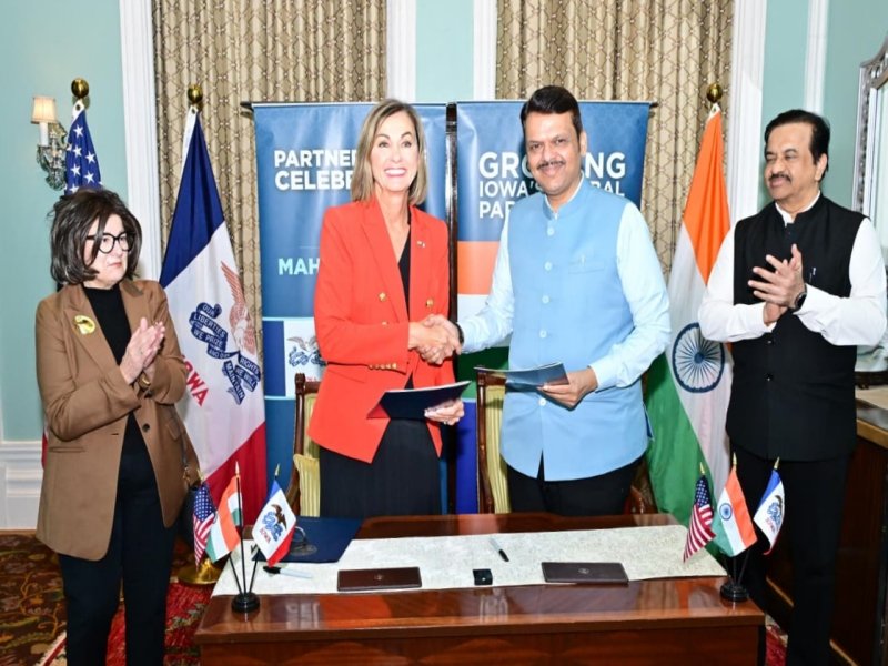 Maharashtra, US state of Iowa sign MoU for collaboration in multiple sectors 1 Maharashtra, US state of Iowa sign MoU for collaboration in multiple sectors