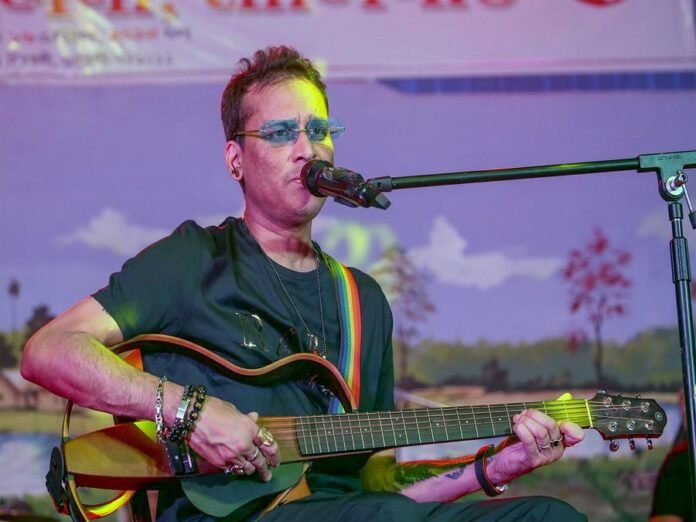 Mamata Banerjee pays tribute to Zubeen Garg