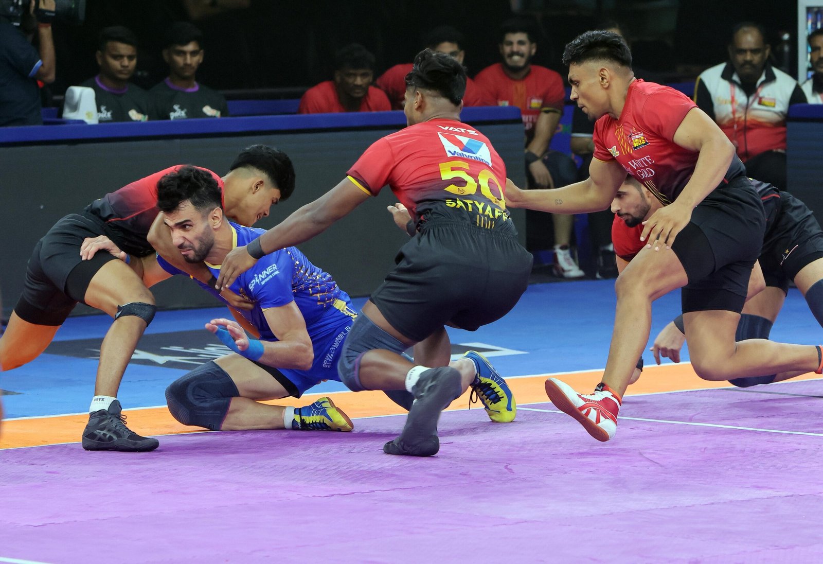 PKL 12: Arjun Deshwal leads Tamil Thalaivas to thrilling win over Bengaluru Bulls
