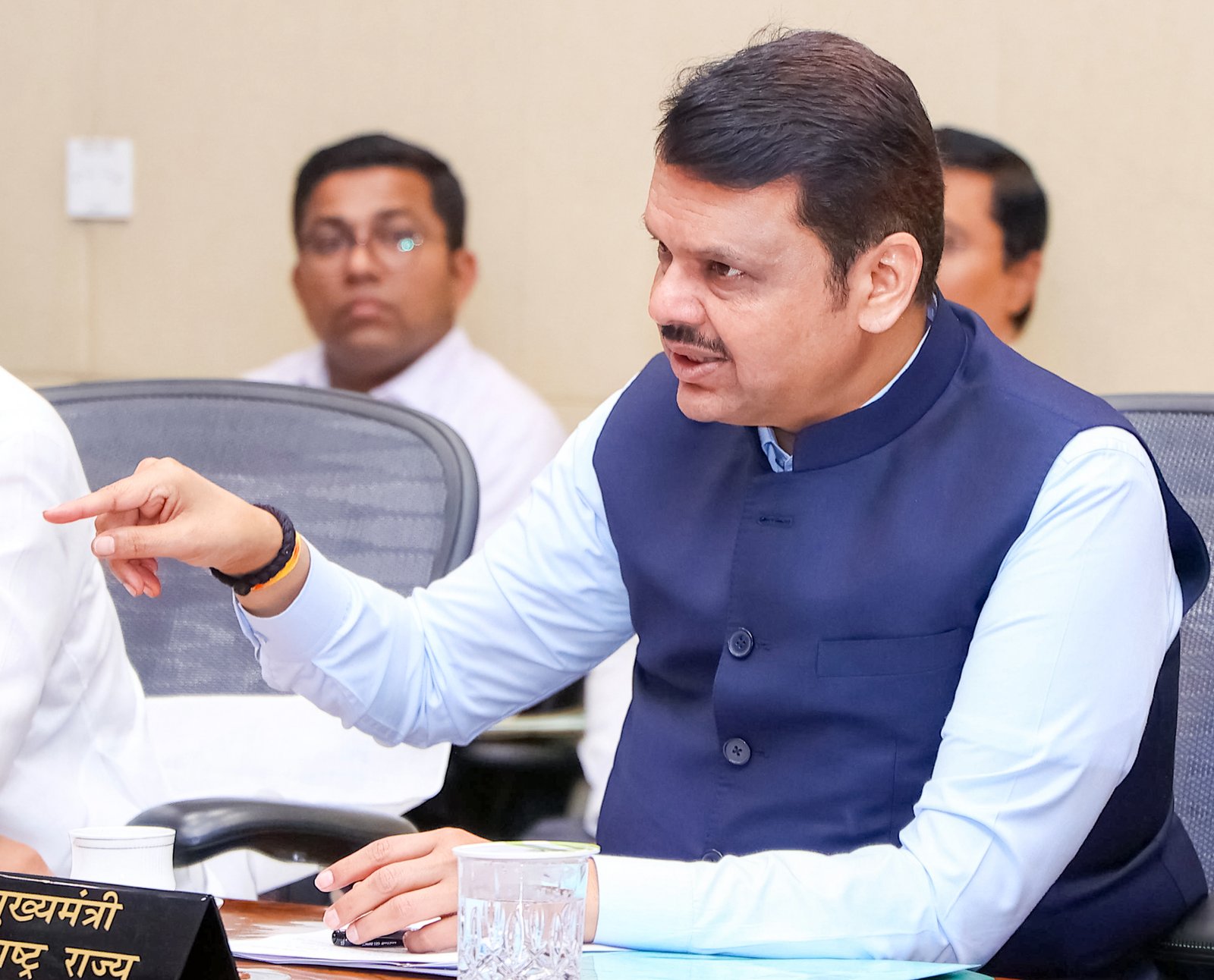 Resolve to make Maharashtra a global investment hub: CM Fadnavis