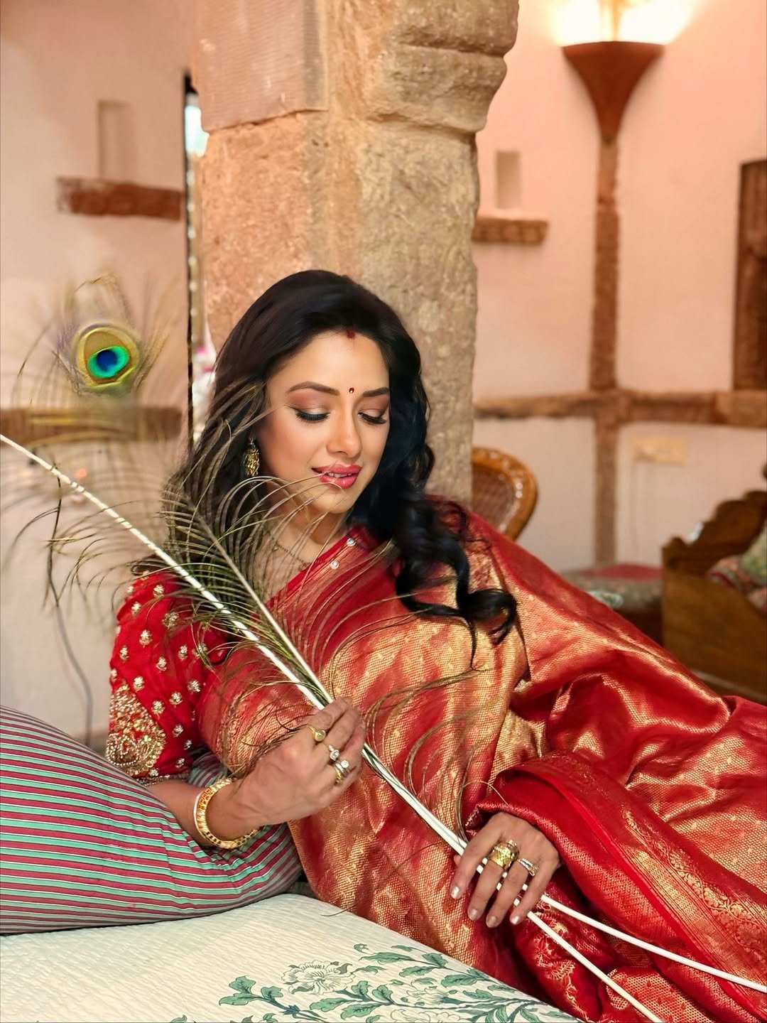 Rupali Ganguly says 'Draped in tradition, wrapped in gratitude' as she poses in a beautiful saree