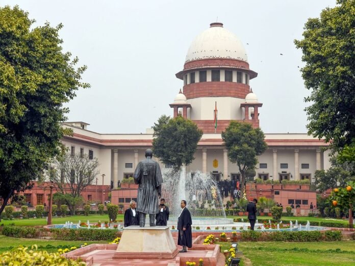 SC seeks Centre's response on plea alleging organised tiger poaching in Madhya Pradesh, Maharashtra