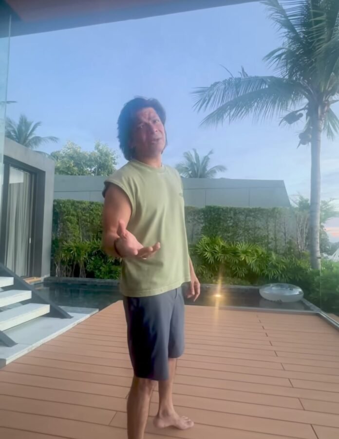 Shaan serenades wife Radhika with “Chaar Kadam” during romantic sunset vacation moment