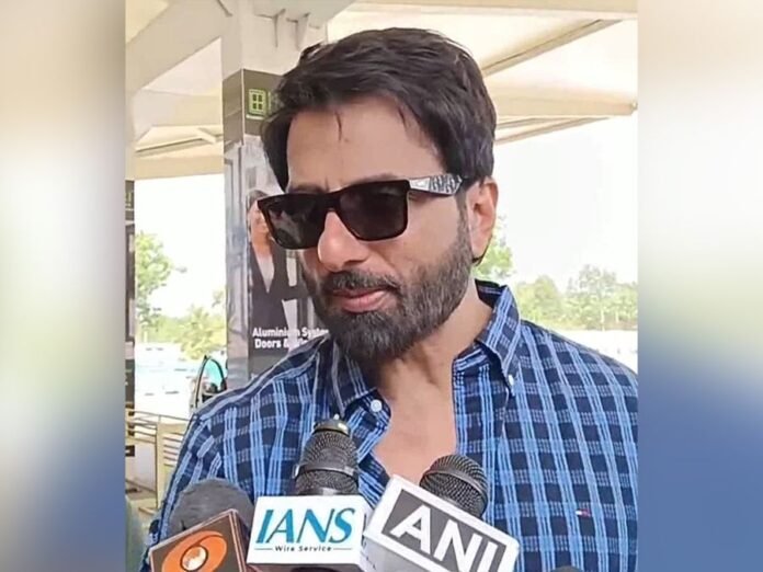 Sonu Sood extends help to flood-affected regions in Punjab