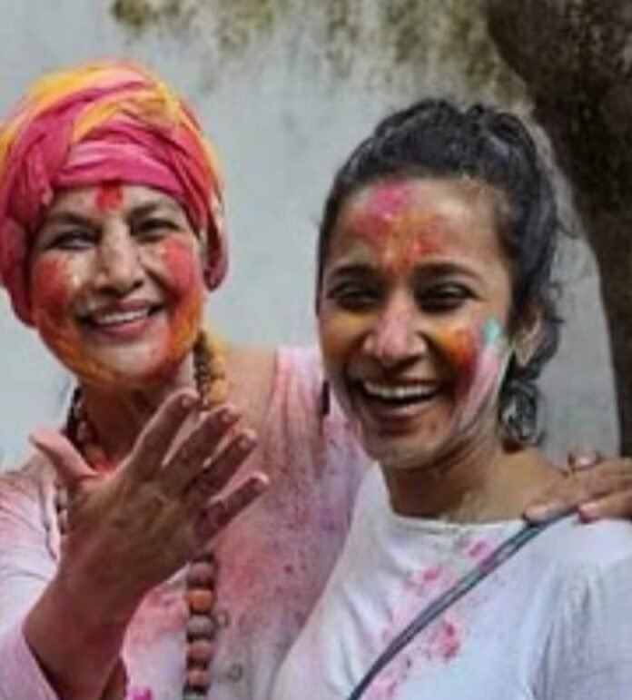 Tannishtha Chatterjee wishes ‘incredible woman’ Shabana Azmi on 75th b’day Tannishtha Chatterjee wishes ‘incredible woman’ Shabana Azmi on 75th b’day