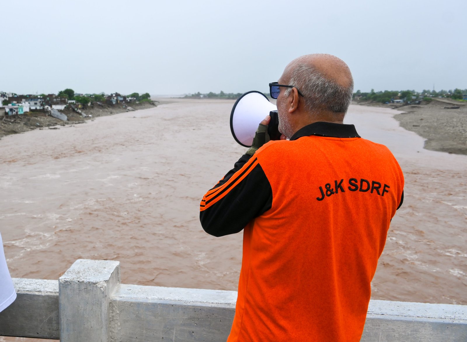 Water level in J&K's Udhampur, Samba & Kathua crosses flood level, schools shut