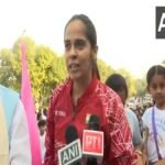 Youth turns up in large numbers as Saina Nehwal lead marathon in Delhi