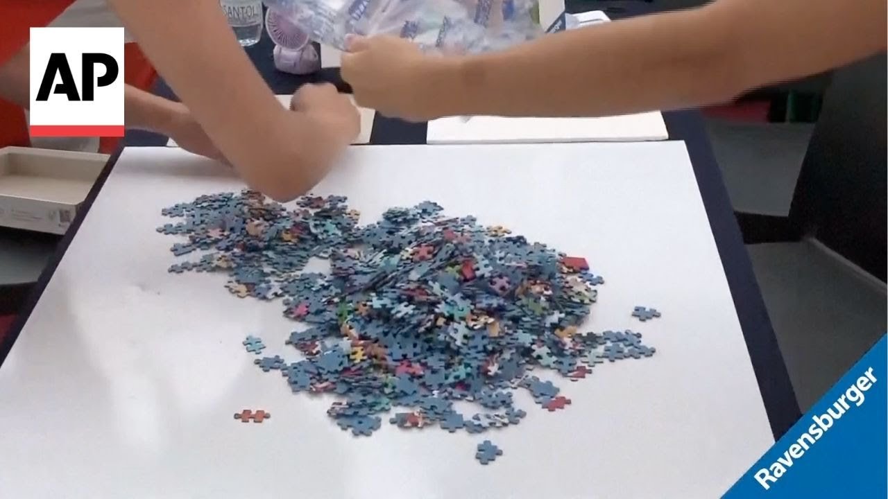 Fastest jigsaw puzzlers compete at the world championships in Spain (Video) 1 Fastest jigsaw puzzlers compete at the world championships in Spain (Video)