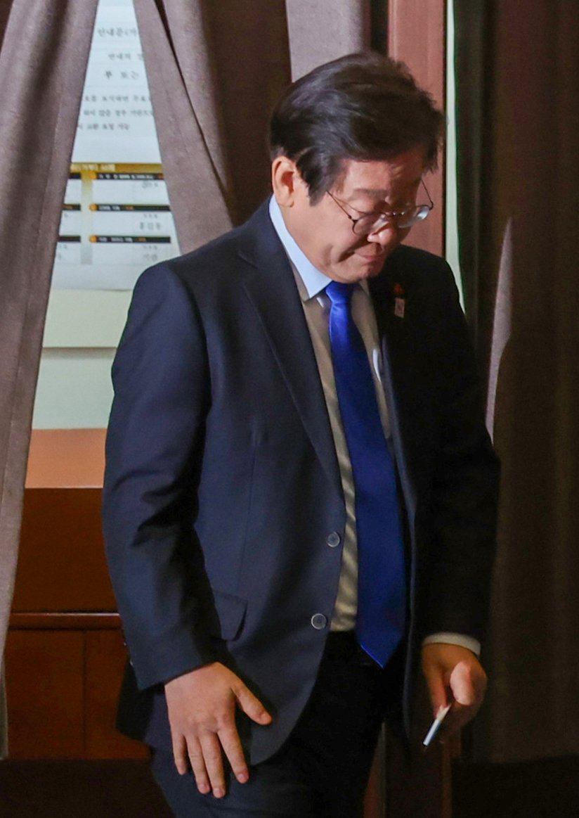 South Korean President Lee vows to build smart, independent military through defence reforms