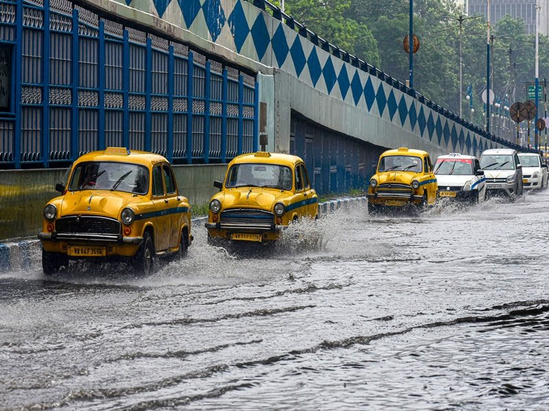Kolkata rain havoc: Mayor appeals to people to stay home after 7 electrocution deaths