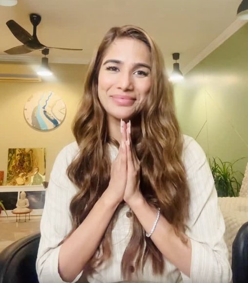 Poonam Pandey dropped from Mandodari's role in Ramleela, announces Luv Kush Ramlila Committee