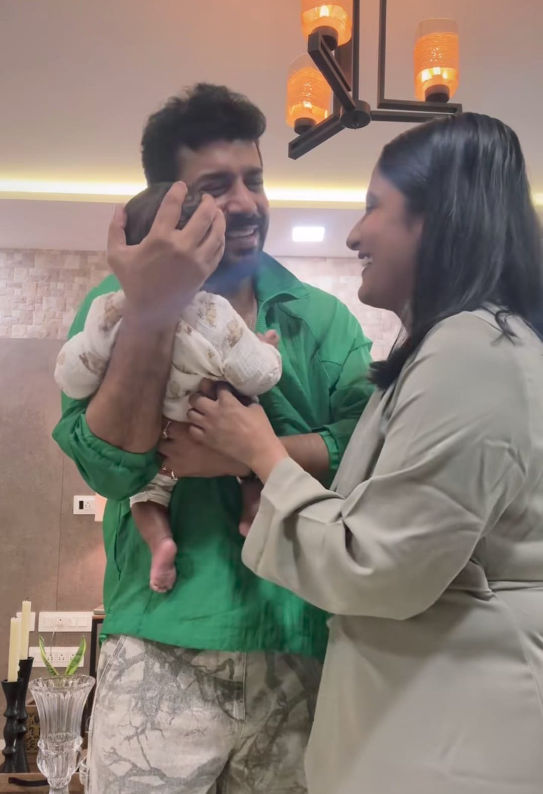 Viineet Kumar Siingh & wife Ruchira's tiny bundle of happiness turns 2 months old 8 Viineet Kumar Siingh & wife Ruchira's tiny bundle of happiness turns 2 months old