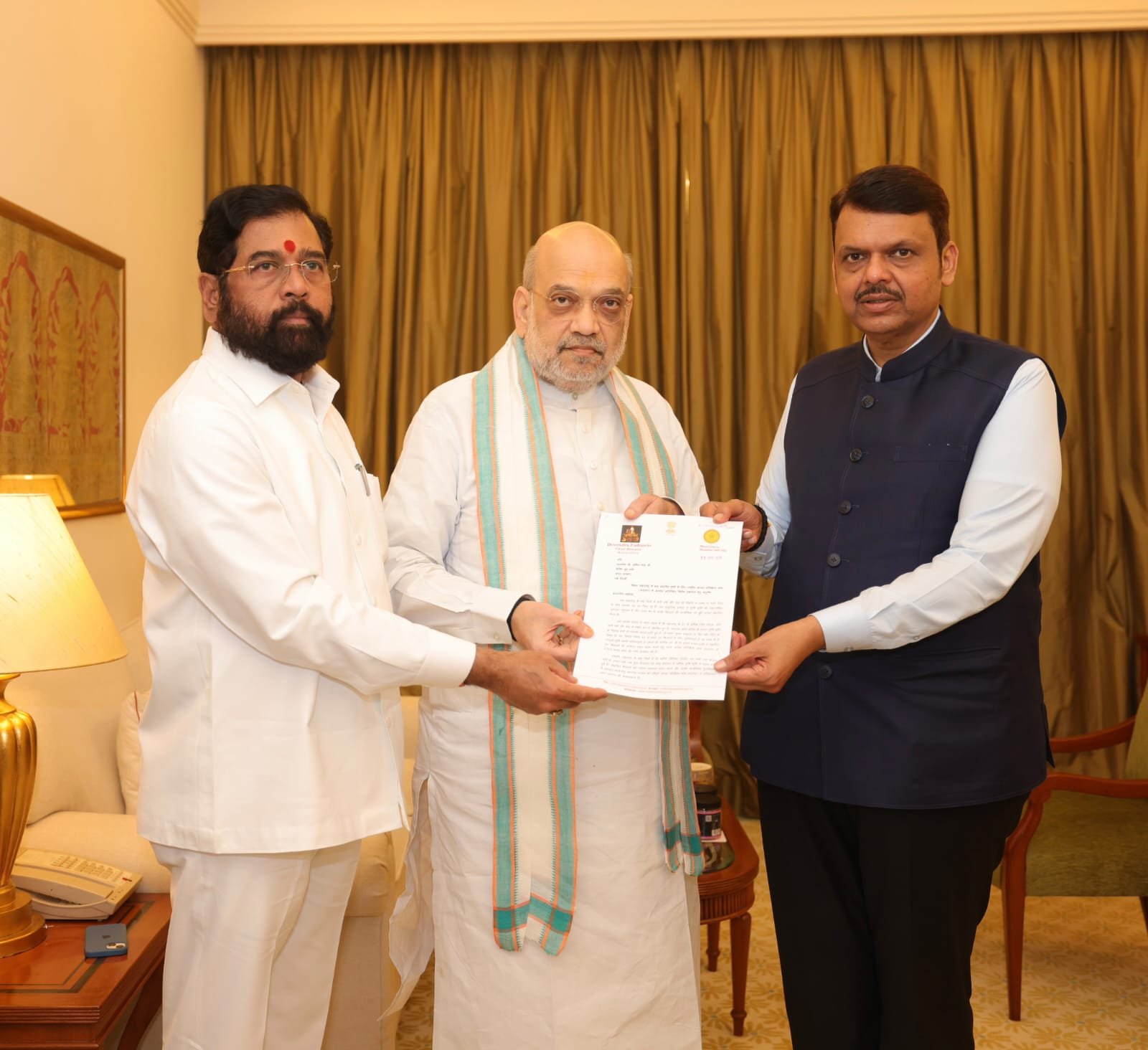 'Provide substantial aid from NDRF to help farmers hit by floods': Maha CM Fadnavis requests HM Shah