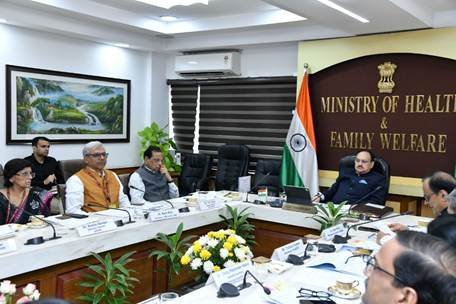 Health Minister urges working together to anticipate, prevent & respond to future threats