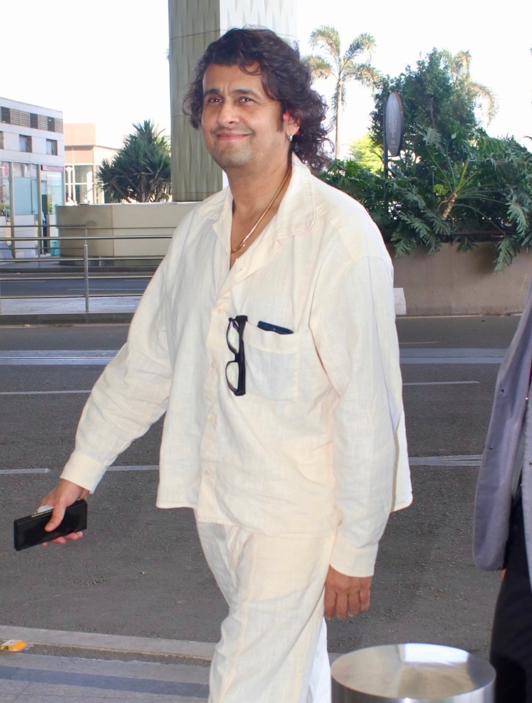 MP to honour Sonu Nigam with Lata Mangeshkar award; Shankar-Ehsaan-Loy may skip ceremony