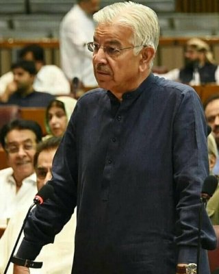 Is Khawaja Asif queering the pitch for Pakistan caught between the Eagle and Dragon?