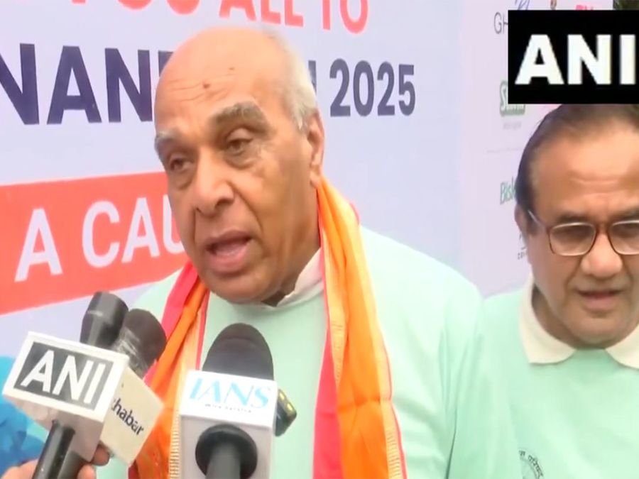 "Rahul Gandhi wanted to explode hydrogen bomb, but nothing happened": BJP's Jagdambika Pal on "vote theft" claim 1 "Rahul Gandhi wanted to explode hydrogen bomb, but nothing happened": BJP's Jagdambika Pal on "vote theft" claim