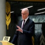 Scottish First Minister welcomes Palestinians arriving for medical treatment