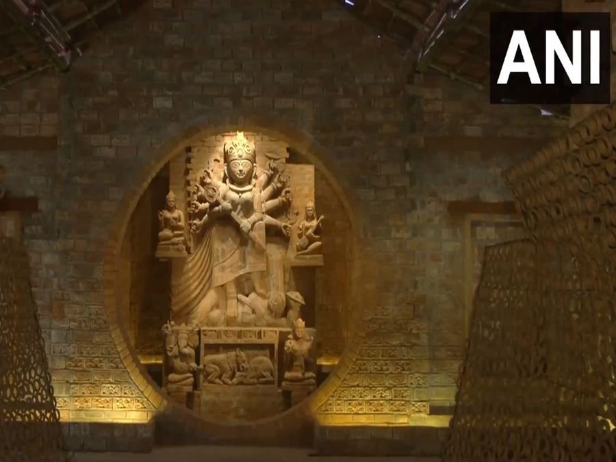 Kolkata's Durga Puja pandals bring themes from AI, nature and family dynamics 1 Kolkata's Durga Puja pandals bring themes from AI, nature and family dynamics