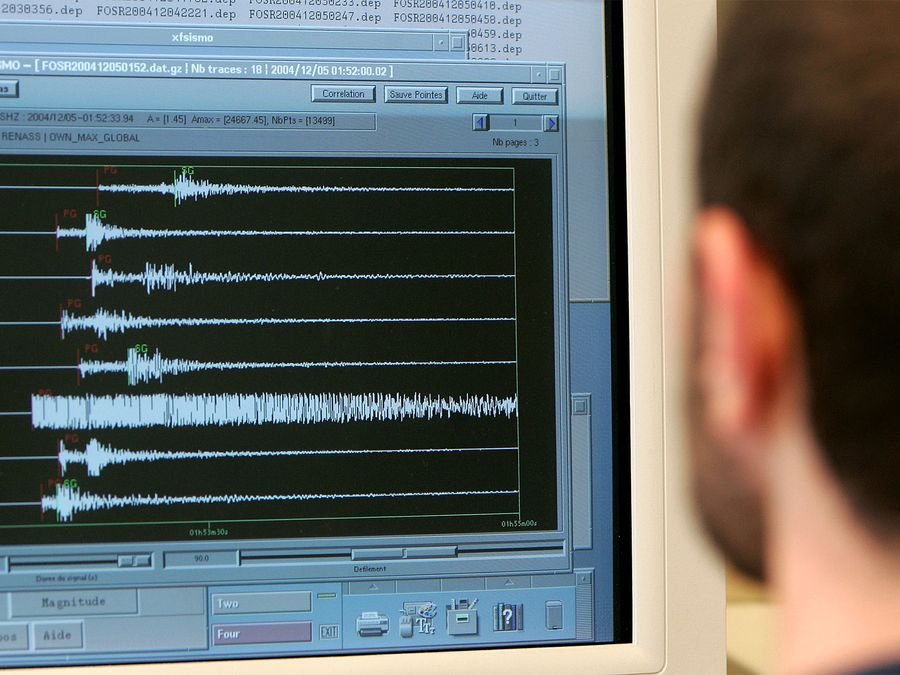 6.2 magnitude earthquake hits Venezuela