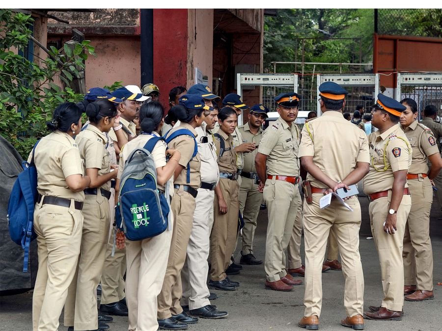 Maharashtra: Car catches fire in Coastal Road tunnel in Mumbai, traffic diverted
