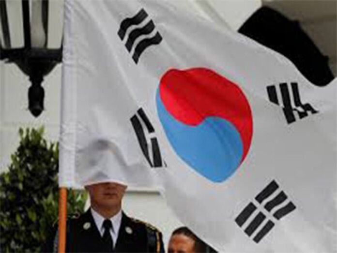 South Korean shipping stocks weaken on tariff worries