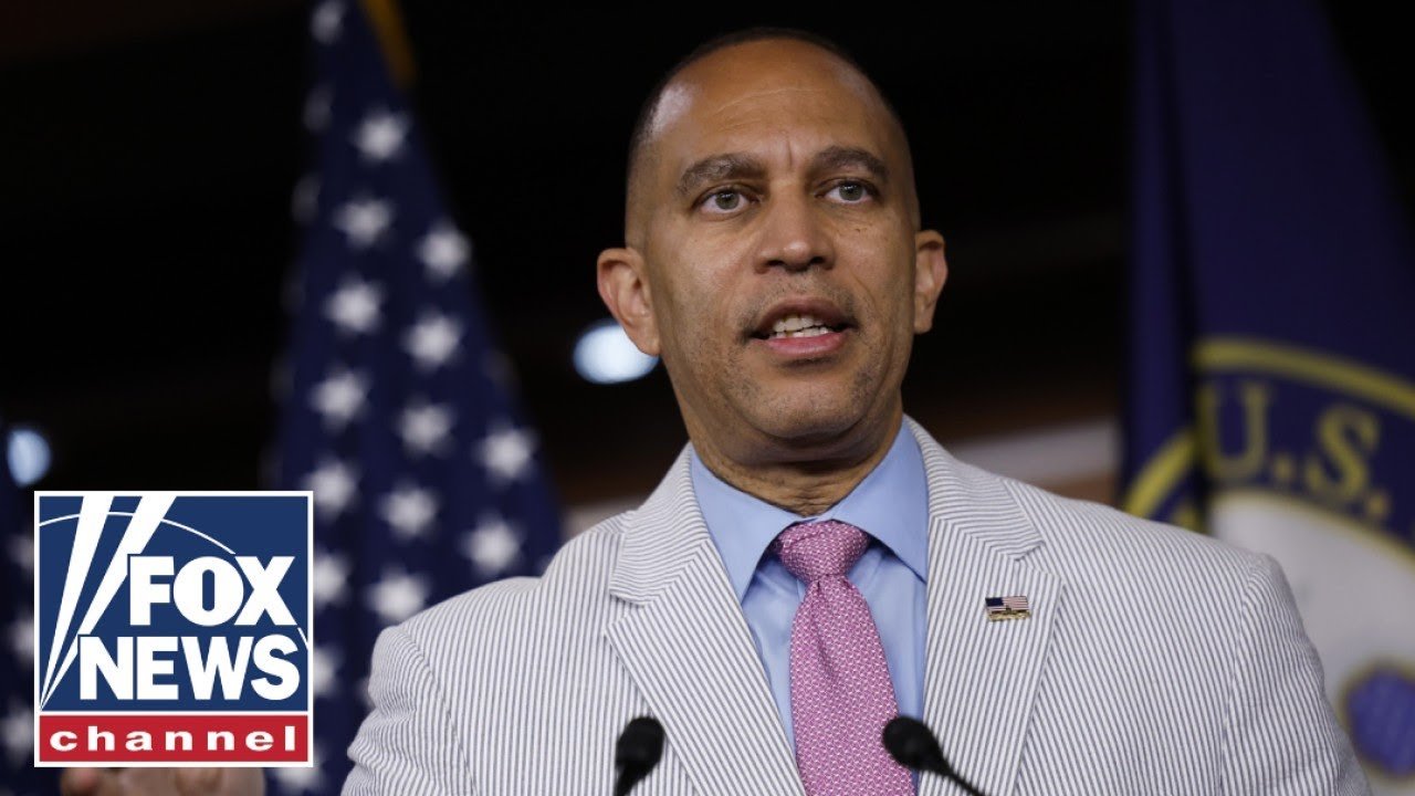 House Minority Leader Hakeem Jeffries holds a press conference day 2 of govt shutdown (Video)