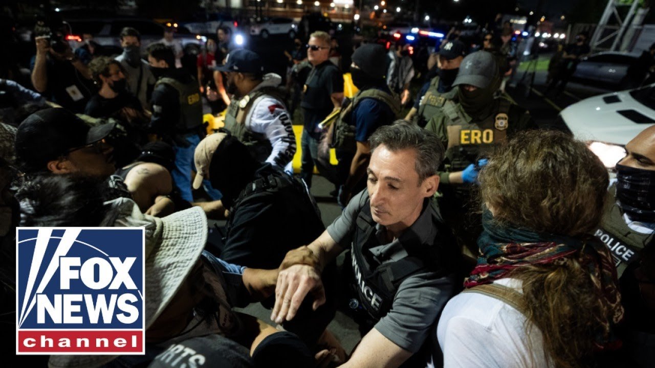 'CRIME TSUNAMI': Chicago in spotlight as anti-ICE protests turn violent (Video)