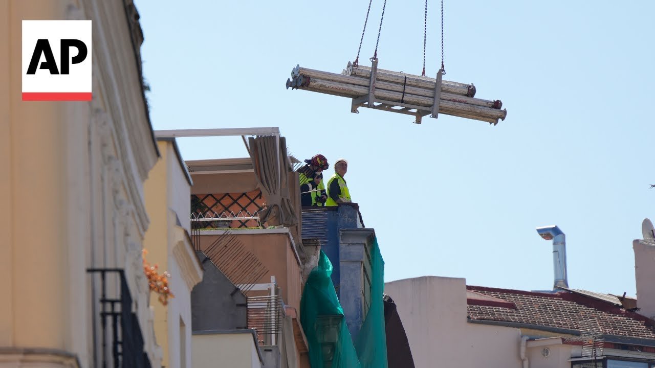 Watch Video Building collapse in Madrid leaves 3 workers injured, 4 more missing