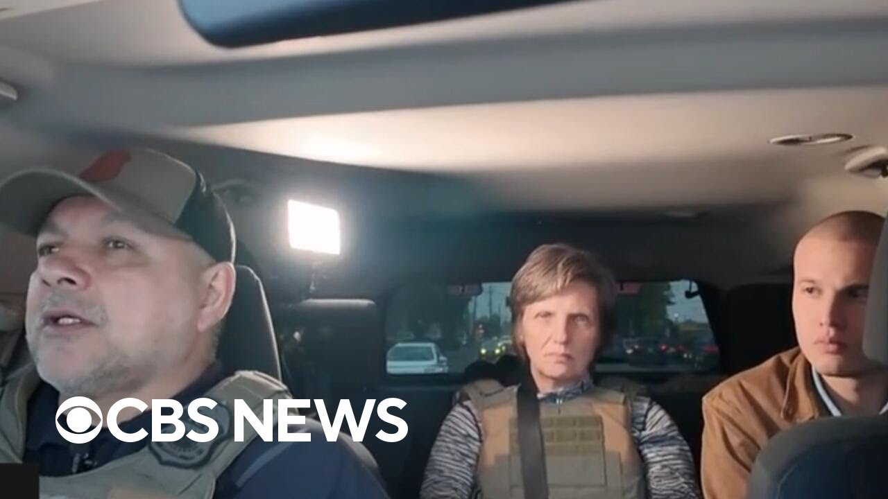 CBS News rides along with ICE officers in Portland (Video) 1 CBS News rides along with ICE officers in Portland (Video)