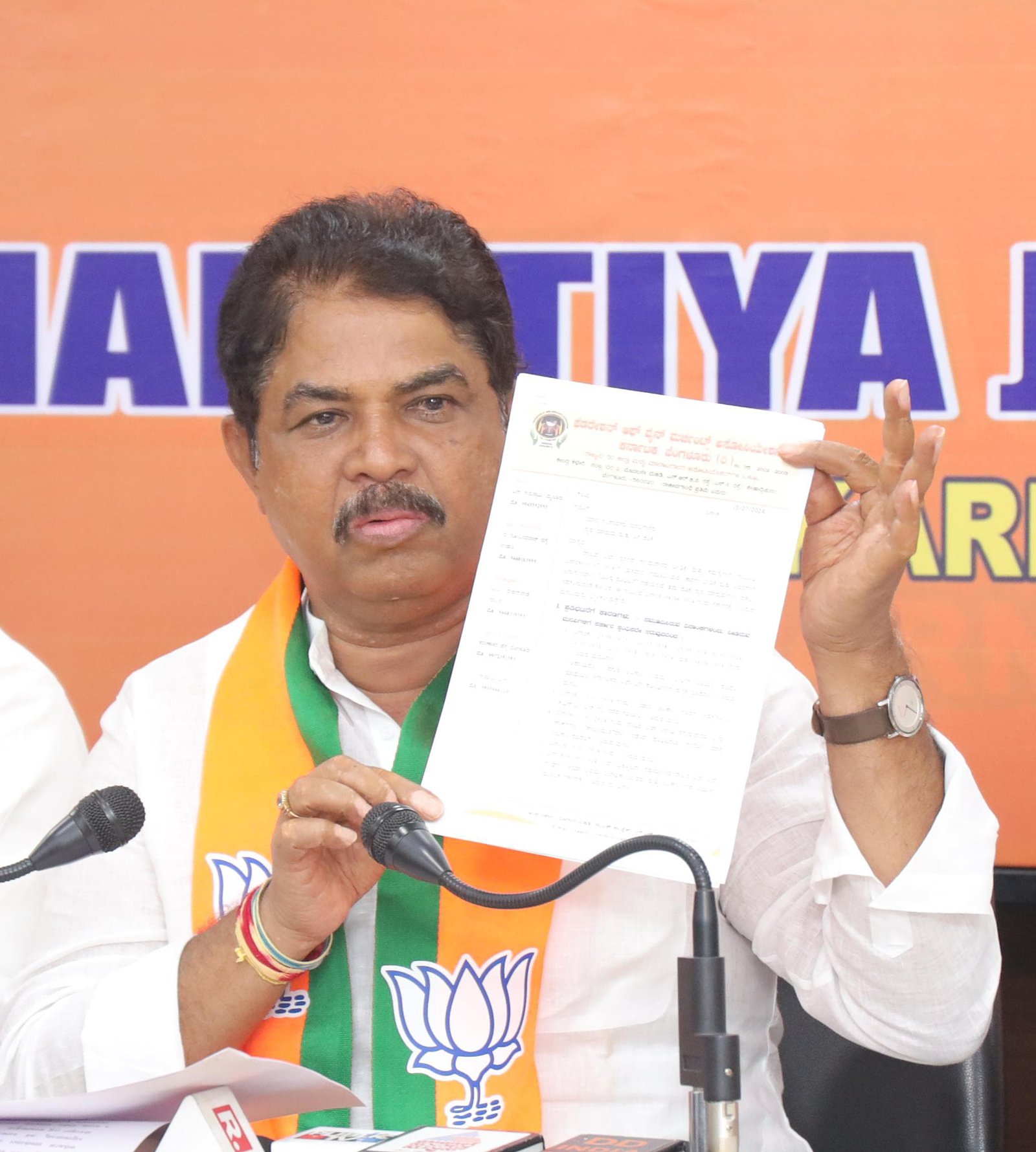 BJP to challenge K'taka govt’s move to withdraw cases against cow smugglers