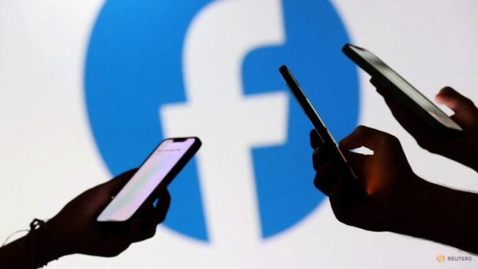 Facebook takes down page that Justice Department says was used to harass ICE agents