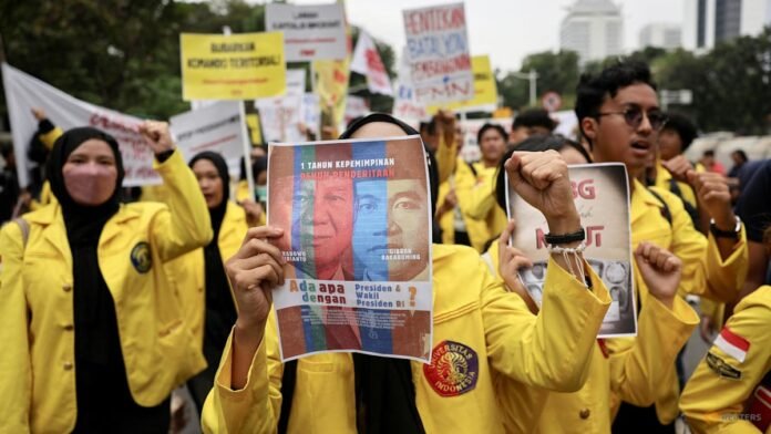 Indonesian students stage protest as Prabowo marks a year in Indonesian students stage protest as Prabowo marks a year in office