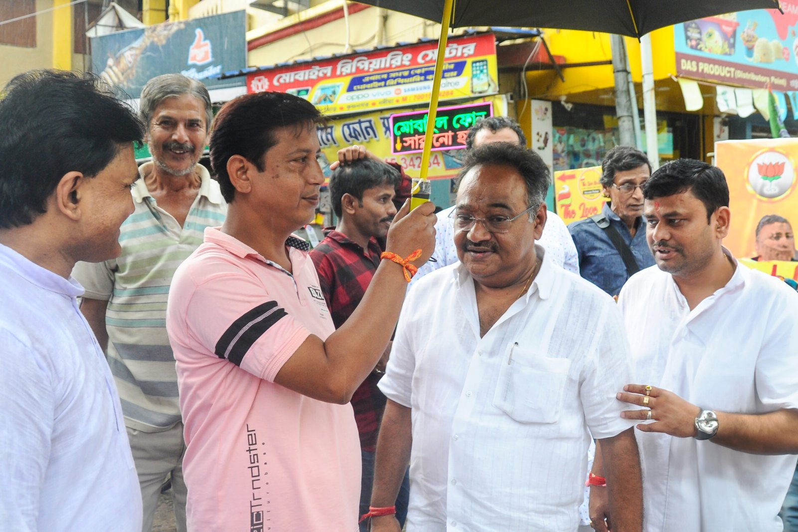 Bengal BJP chief reviews rescue operations in North Bengal; assures people of all assistance