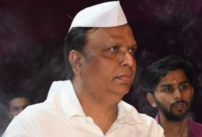 Mantralaya ‘consultancy’ loot to be curbed: Maha Minister Mantralaya ‘consultancy’ loot to be curbed: Maha Minister
