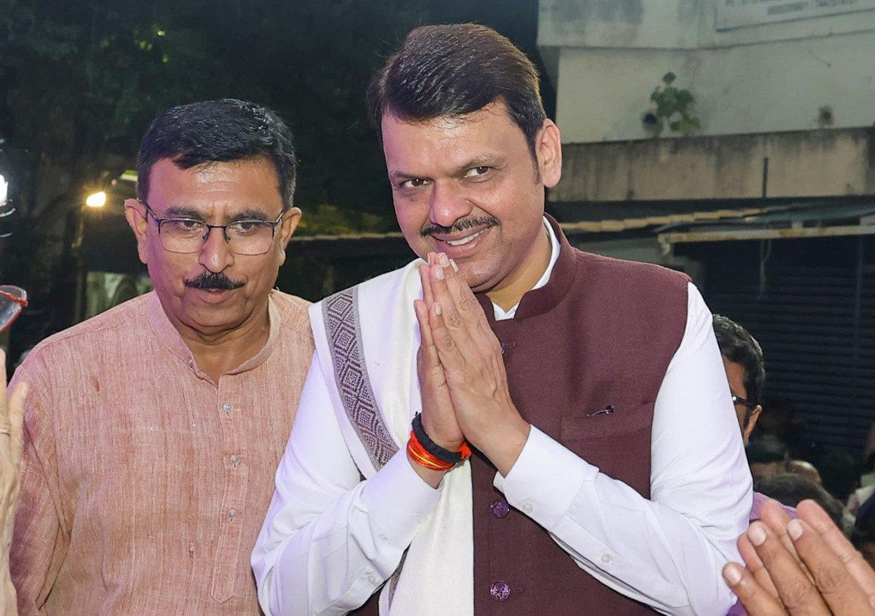 Let us give new hope to our disaster-affected brothers and sisters: Maha CM