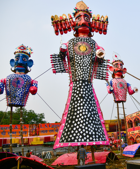 Governors, CMs of Telugu states greet people on Dussehra