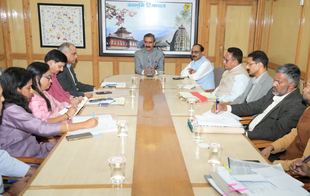 Prepare report on natural calamity loss at earliest, Himachal CM asks officials