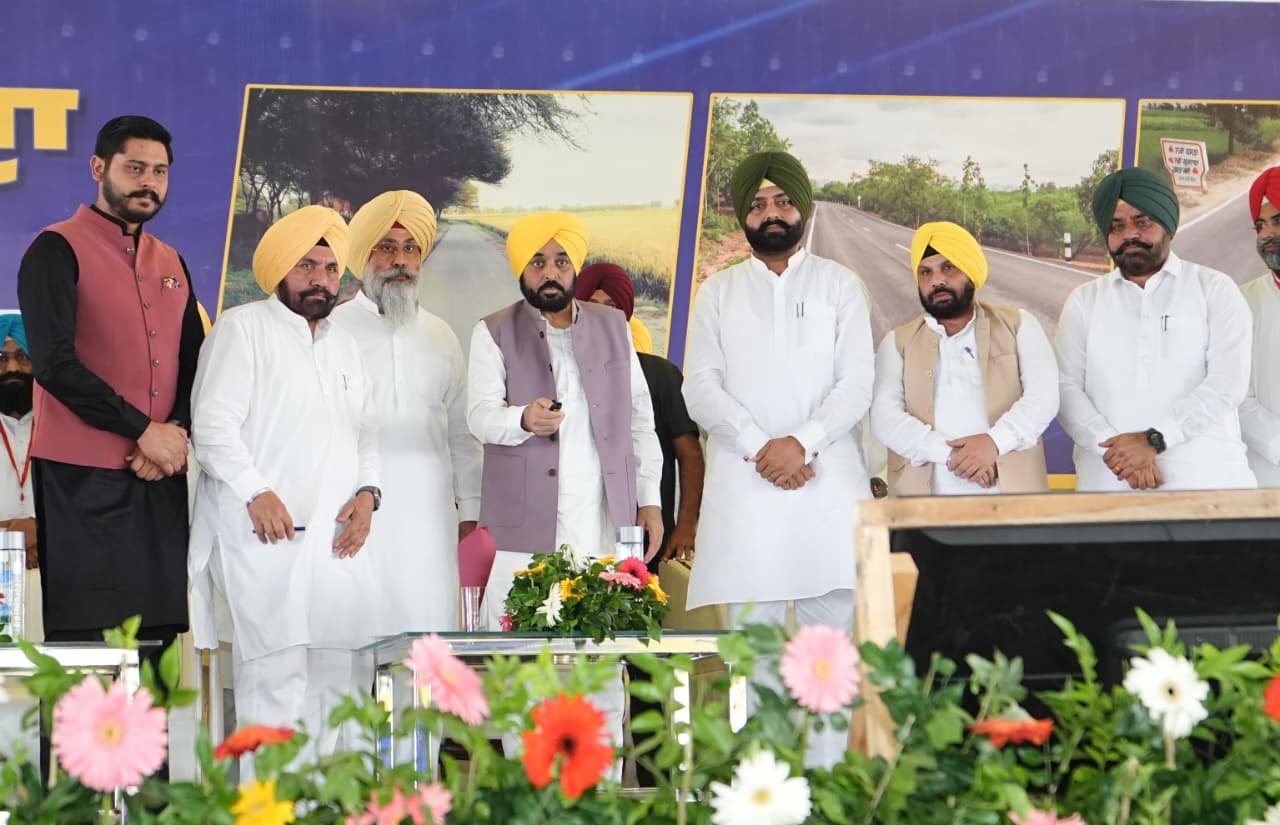 Punjab CM announces repair, upgrade of 19,491-km rural link roads